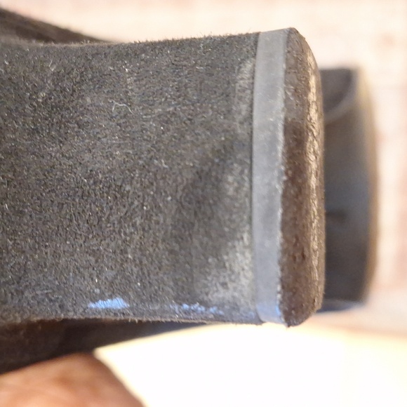 Black suede and fabric vintage Ferragamo shoes - Picture 7 of 9